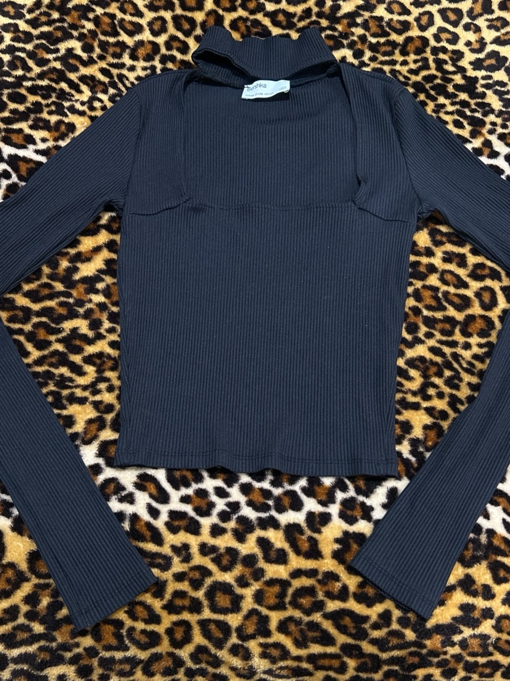 Black Ribbed Long-Sleeve Crop Top with Choker Neck